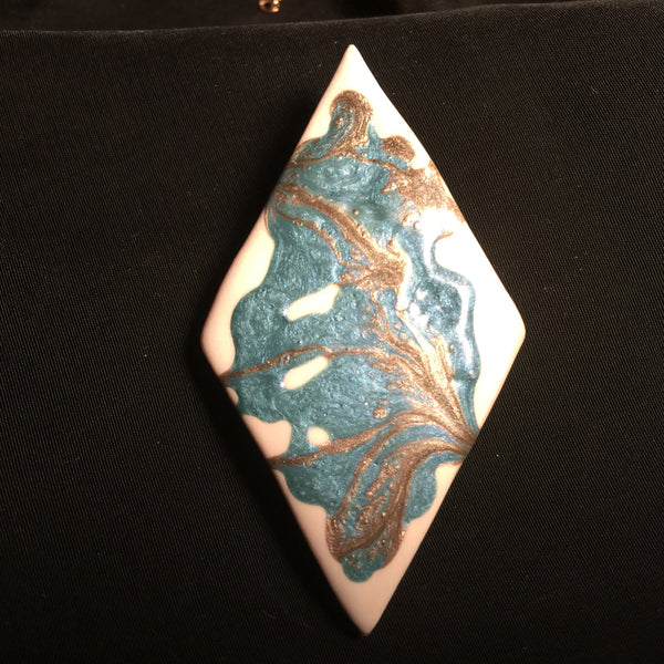 Porcelain Broach "Farah"