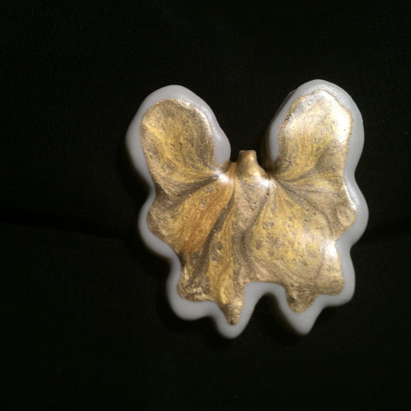 Porcelain Broach "Gracem"