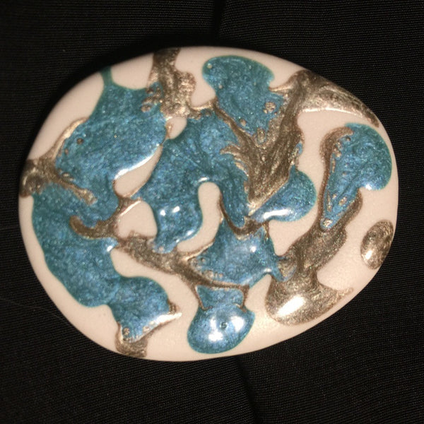 Porcelain Heart Broach  "Mavis"